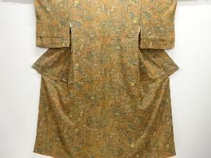 手箱に花唐草模様小紋着物